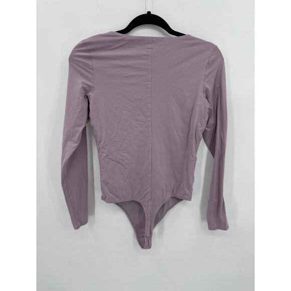 Everlane The Long-Sleeve V-Neck Bodysuit Lavender Size Medium - Picture 3 of 4